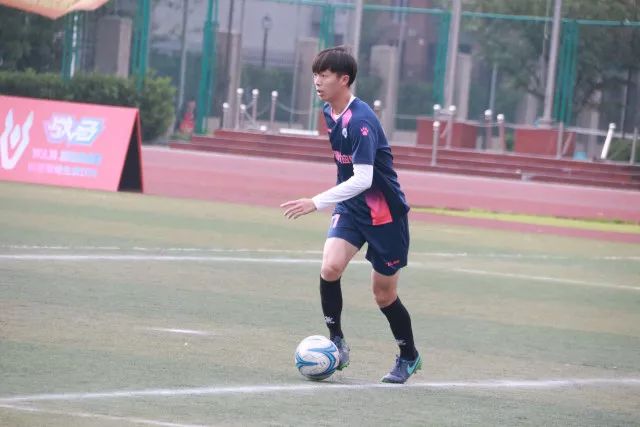 沙尔克04财务健康提升，债务首次降至1亿欧元以下